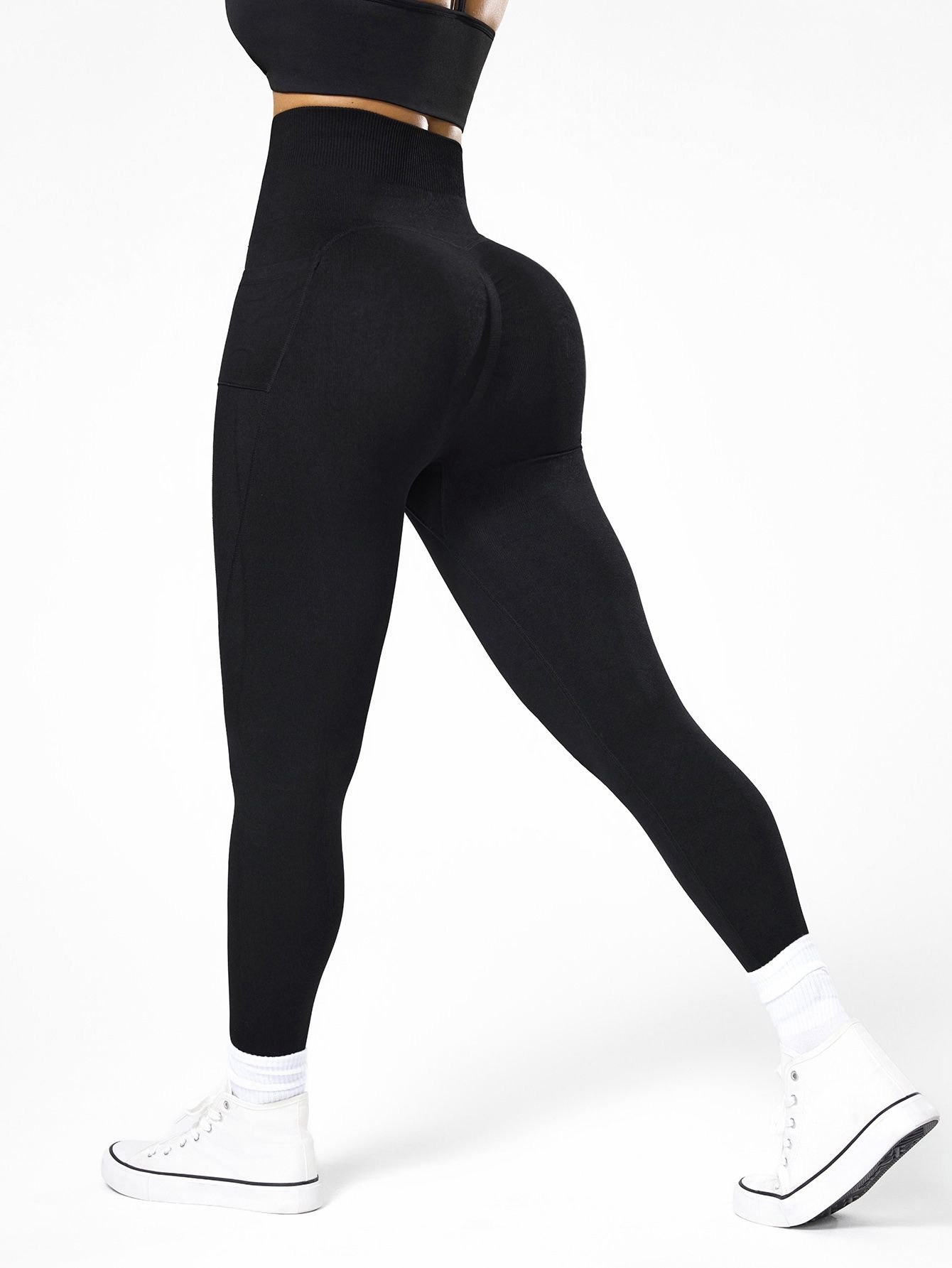 Pocket Performance Leggings - product view 2 - KR02-0005